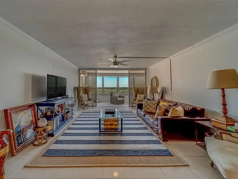 17920 Gulf Blvd #1606 — Photo 23