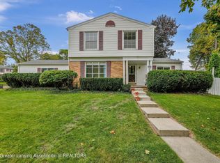 1933 Autumn Ln, Lansing, MI