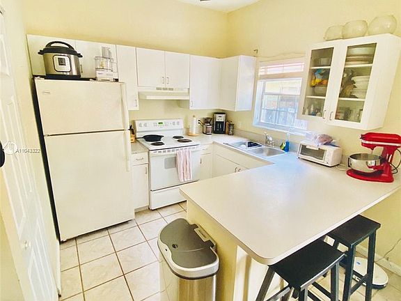 4th image of 2850 Coconut Ave APT 8
