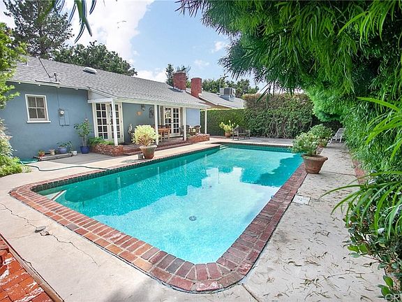 4th image of 20959 Elkwood St