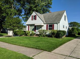 12320 Thraves Rd, Garfield Heights, OH 44125