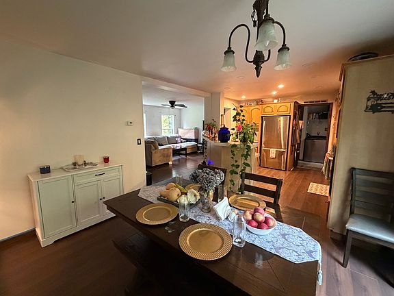 2nd image of 304 Kilburn Rd