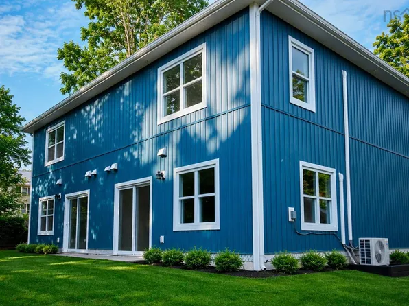 967 Pleasant St, Canning, NS B0P 1H0