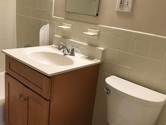 3rd image of 194 Lincoln St APT 10