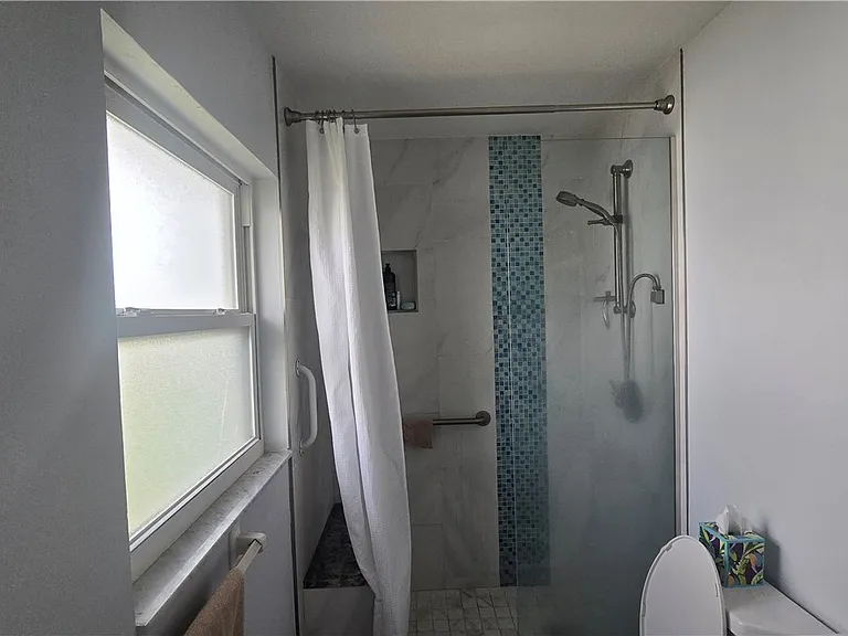 18079 Constitution Cir — Photo 10