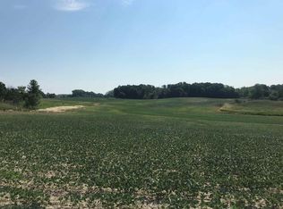 18930 Hull Rd, Auburn, IN 46706