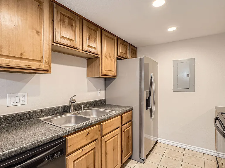 18043 E Ohio Ave #103 — Photo 10