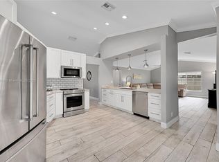 9841 SW 1st St, Fort Lauderdale, FL 33324