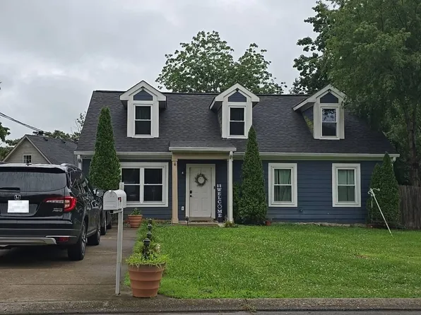 220 Clearlake Dr, La Vergne, TN 37086