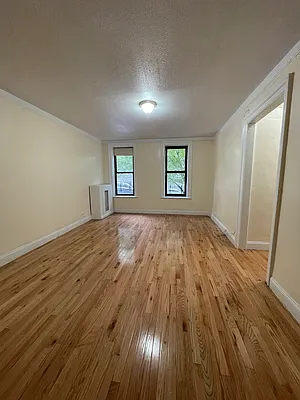 Rented by REAL New York | media 19