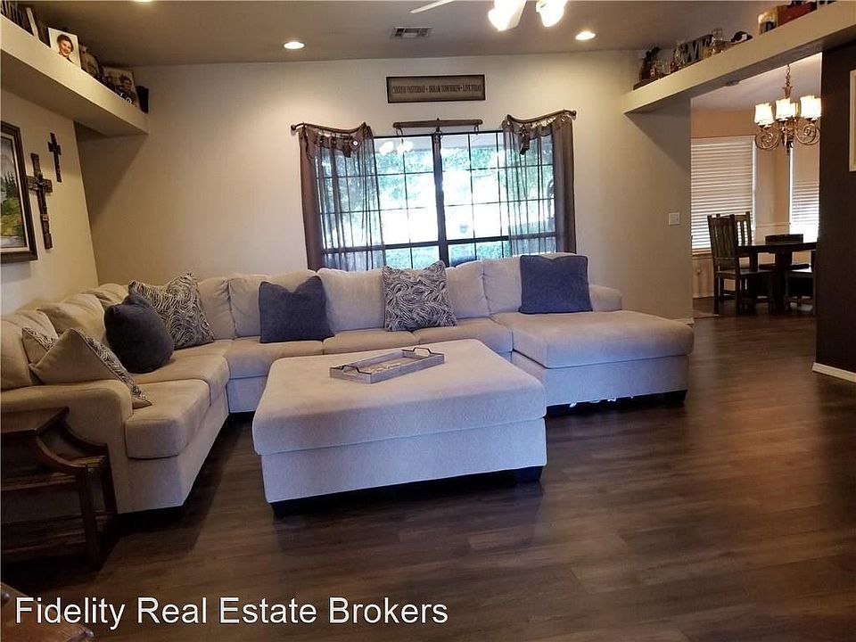 1st image of 1316 Teakwood Dr