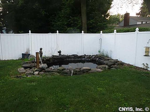 3rd image of 123 Meadow River Dr