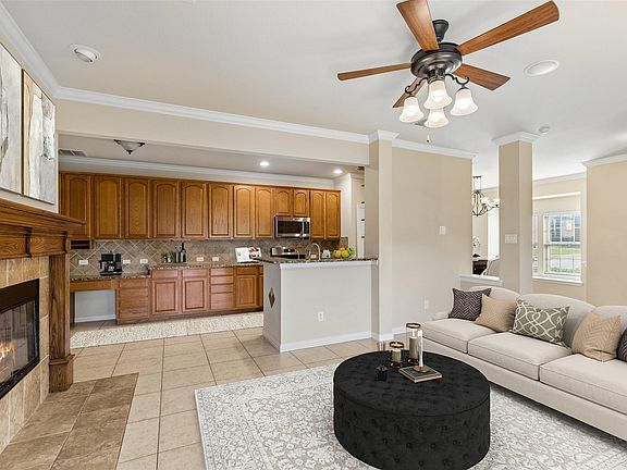 2nd image of 4313 Kestrel Way
