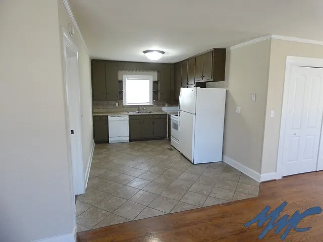 1318 N Tennessee Blvd — Photo 5