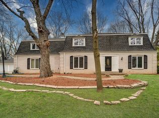 3611 Rolling Glen Dr, Long Grove, IL 60047