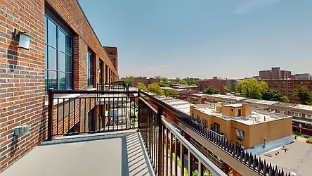 144-74 Northern Boulevard, #PHJ