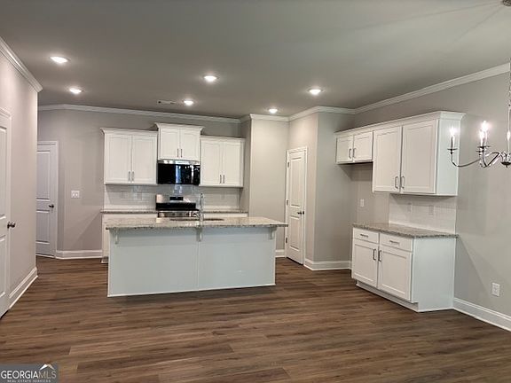 4th image of 4220 Cavalier Way