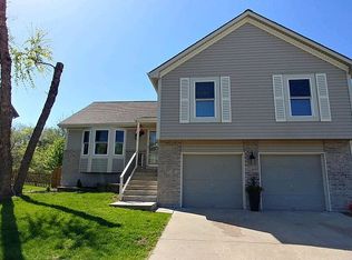 4412 NW Pennington Ln, Blue Springs, MO 64015