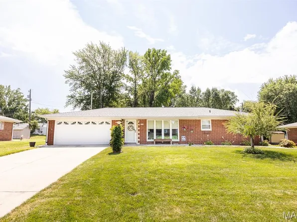 408 Blue Ridge Dr, Belleville, IL 62223