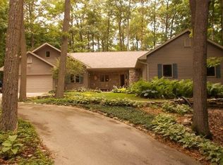 5531 Stone Fence Dr, Sturgeon Bay, WI 54235