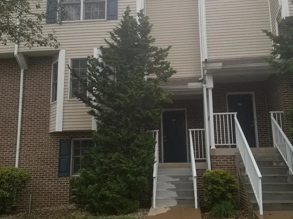 25 S Market St #30, Muncy, PA 17756