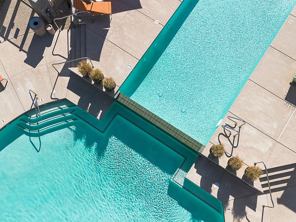 Pool area 2