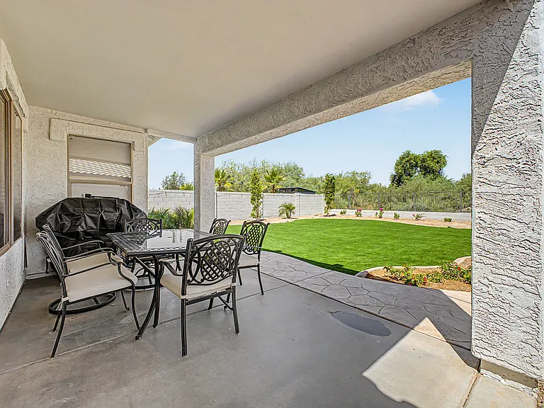 10202 E Juanita Ave — Photo 25