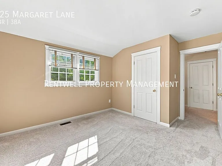 125 Margaret Ln — Photo 24