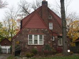 557 Standish Rd, Teaneck, NJ 07666