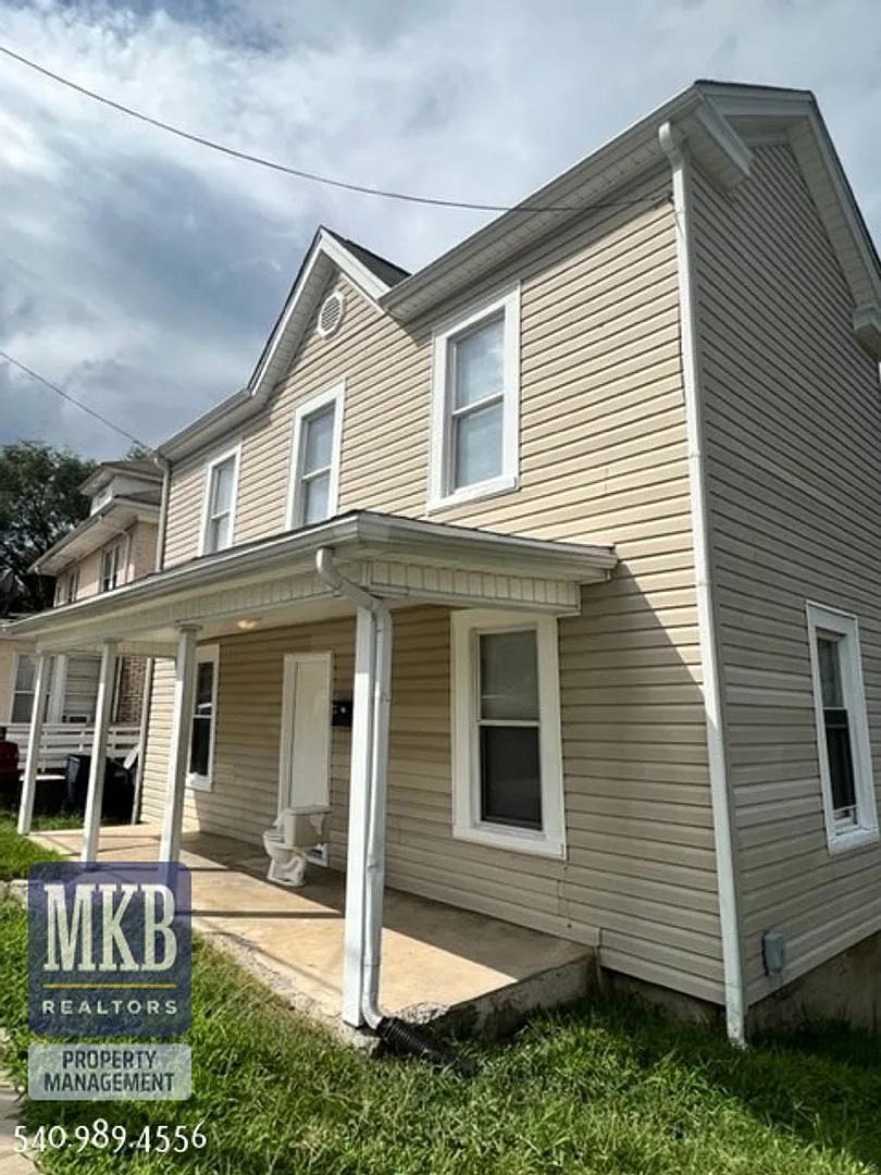 3 Bedroom home in Roanoke City — Photo 1