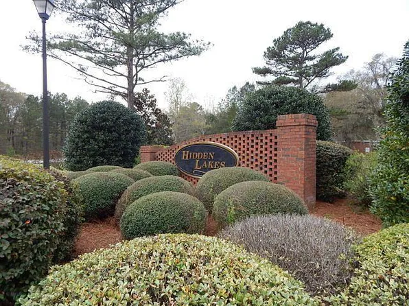 4929 NW Grandview Dr, Albany, GA 31721