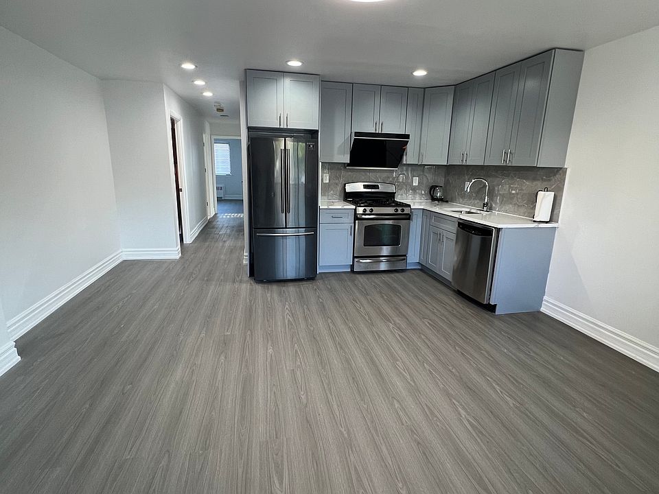 1st image of 12712 9th Ave #1