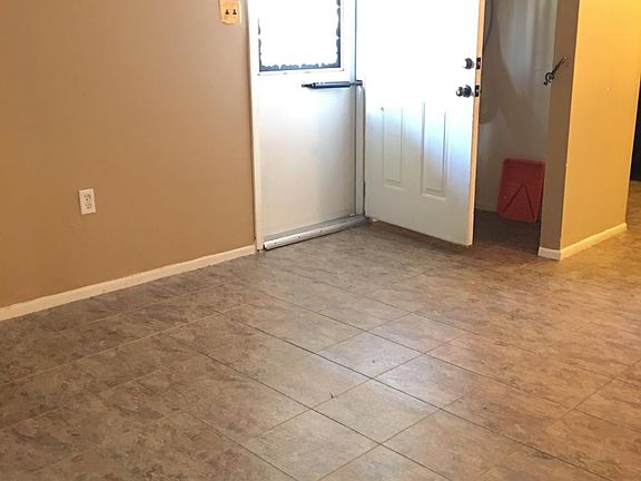 3rd image of 300 Hillman Ave #2