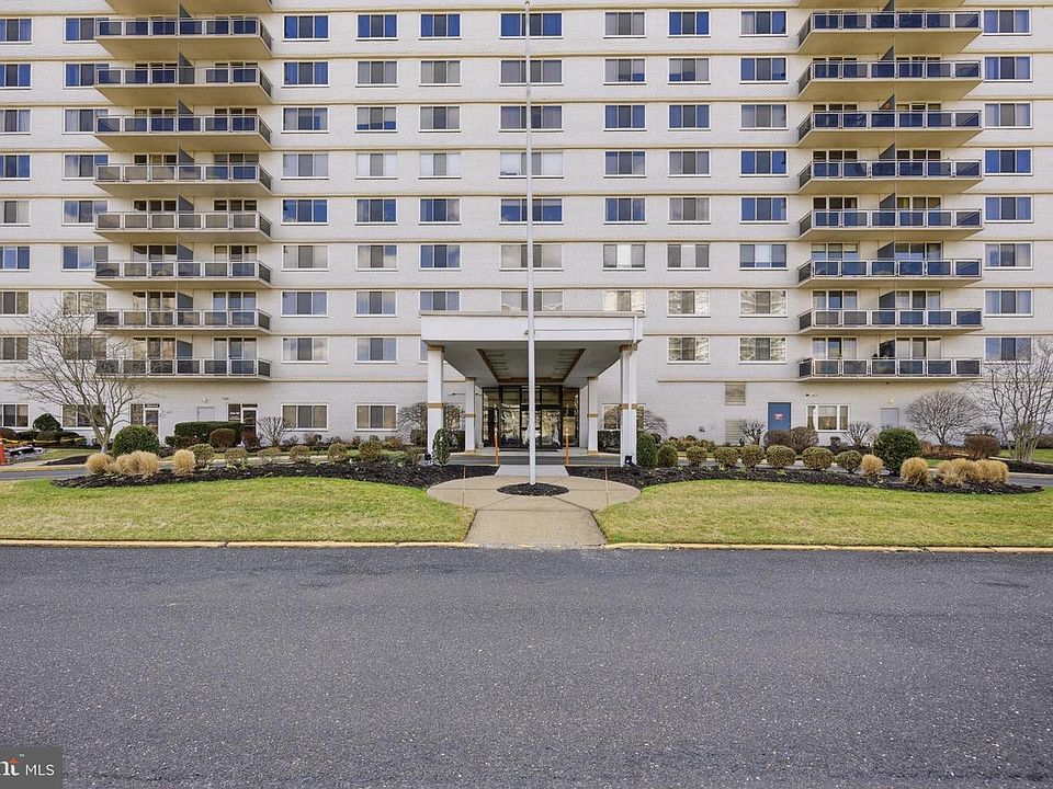 1st image of 1840 Frontage Rd APT 1201