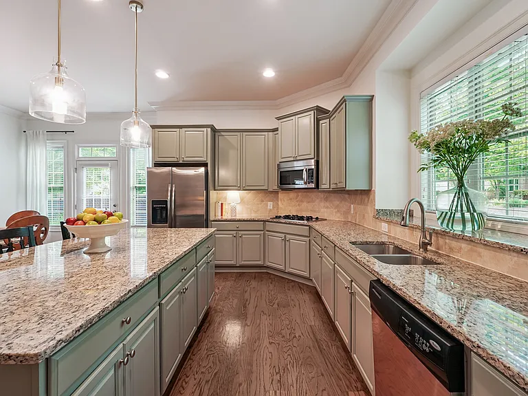 715 Saybeck Way — Photo 11