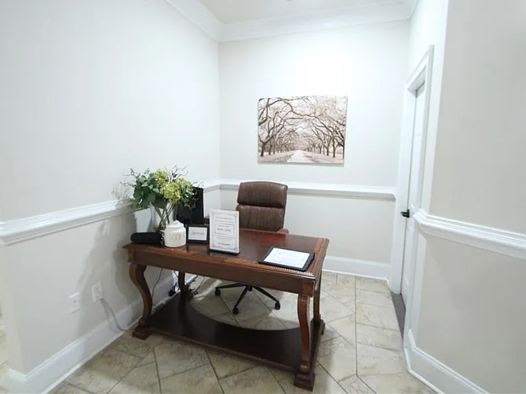 11 Perimeter Ctr E #2304 — Photo 42