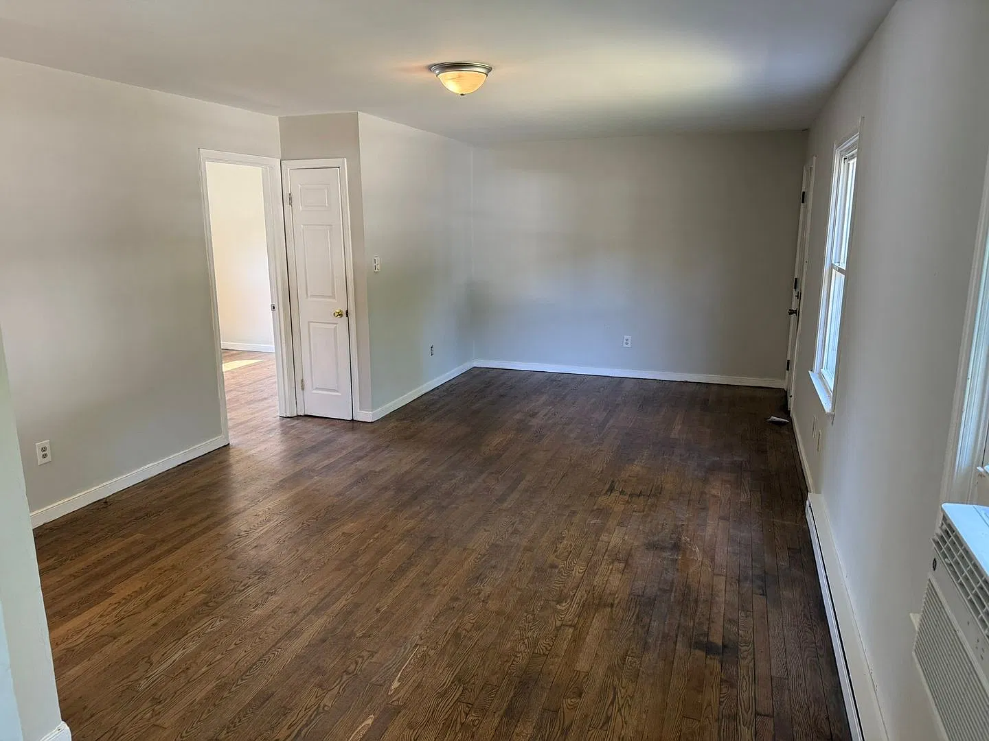 Milton St. 1401 — Photo 3