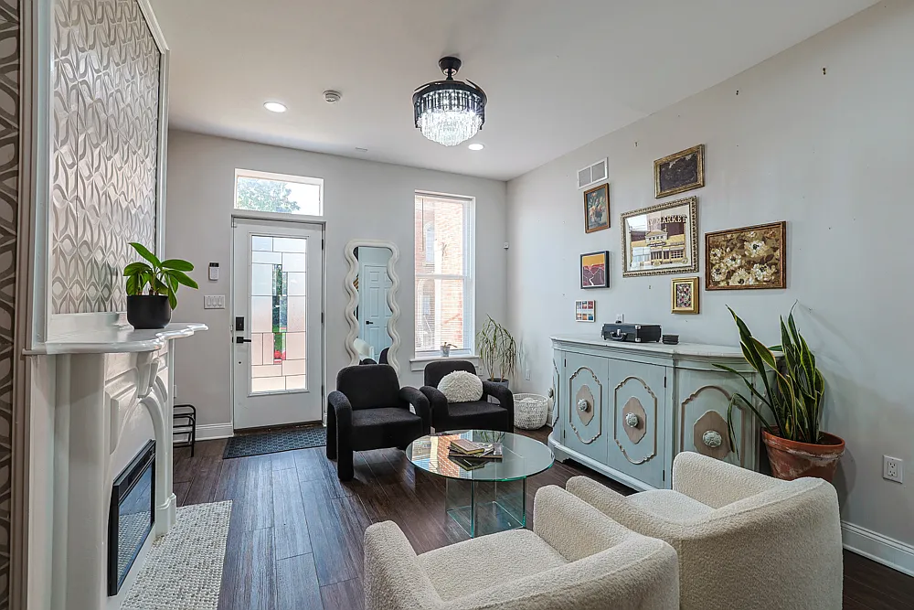 3 bed, 1456 sqft, $2,500 — Photo 4