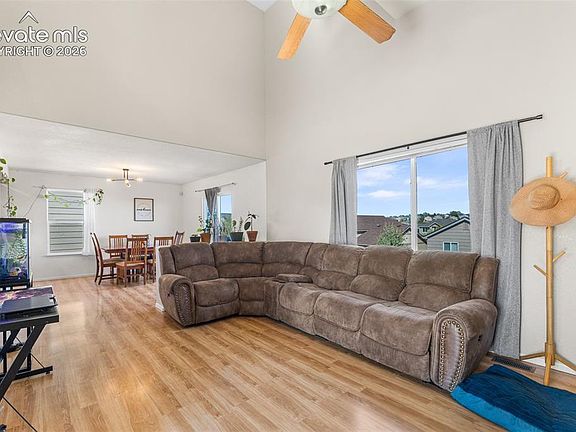 3rd image of 7478 Bentwater Dr