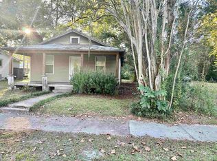 134 Municipal Ave, Sopchoppy, FL 32358