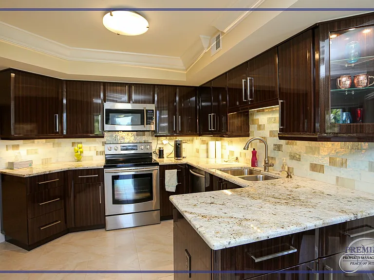 4551 Gulf Shore Blvd N #301 — Photo 7