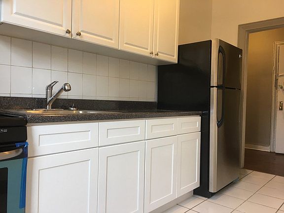 4th image of 221 Linden Blvd APT F24
