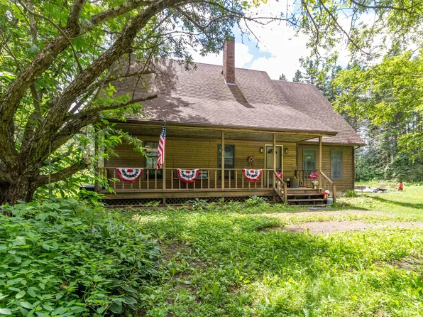 60 Chocolate Moose Lane, Lyndon, VT 05851