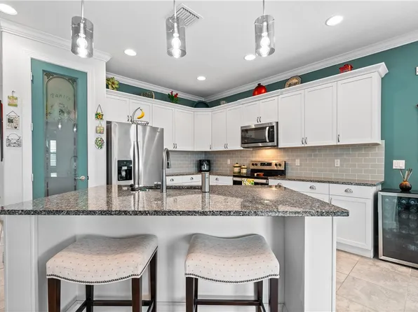 2557 Bella Vista Cir, Vero Beach, FL 32966