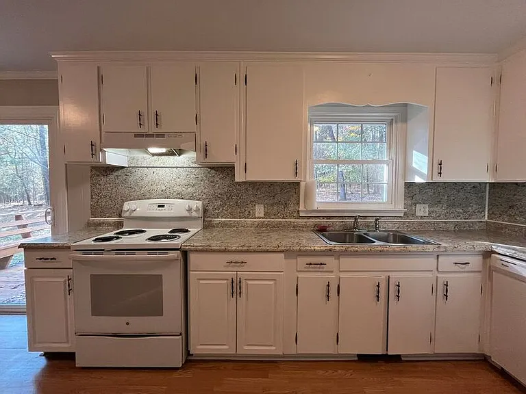 13009 Creedmoor Rd — Photo 6
