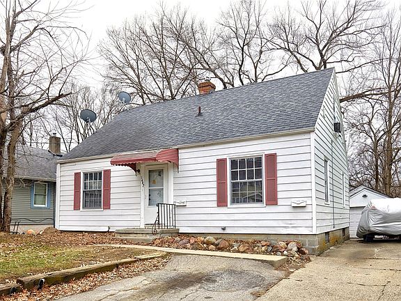 2nd image of 1442 34th St