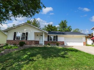 723 Wagon Ridge Dr, Fenton, MO 63026