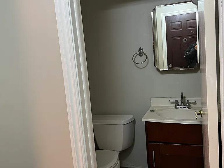 21511 Hancock St — Photo 9