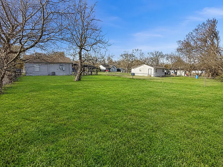 2714 Kavasar Dr — Photo 28
