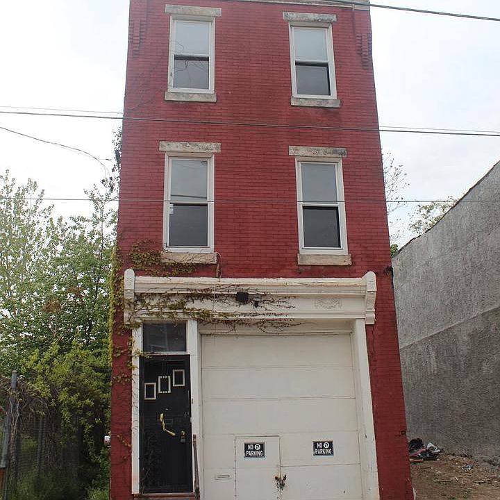 1st image of 3228 N Sydenham St